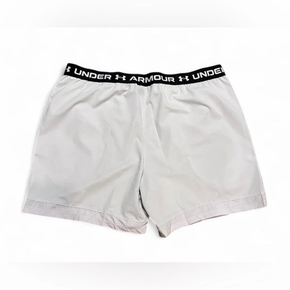 Under Armour Black and White Fitted Shorts - Picture 3 of 7
